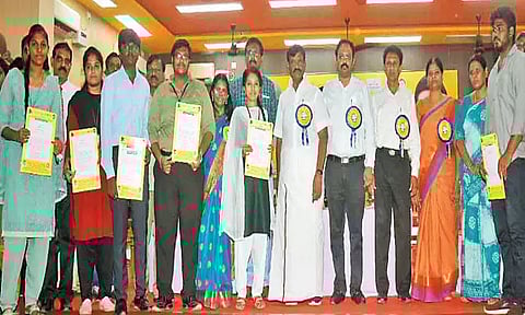 வேலைவாய்ப்பு முகாமில் 494 பேருக்கு பணி நியமன ஆணை