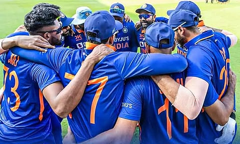 2வது ஒருநாள் போட்டியில் தோல்வி..! வரலாற்றில் மோசமான சாதனையை பதிவு செய்த இந்திய அணி..!