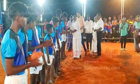 மின்னொளி கபடி போட்டி