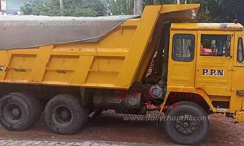 ஜல்லி கடத்திய லாரி பறிமுதல்