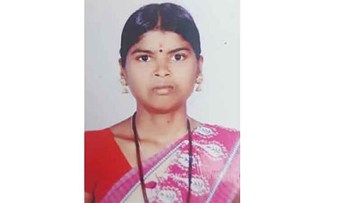 கொப்பலில், பணத்தகராறில் கர்ப்பிணியை கொன்று உடல் எரிப்பு