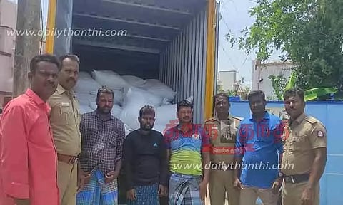 1,500 கிலோ ரேஷன் அரிசி பறிமுதல்