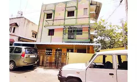 ஓய்வு பெற்ற வங்கி மேலாளர் வீட்டில் லஞ்ச ஒழிப்பு போலீசார் சோதனை