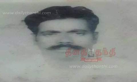 கார் மோதி முன்னாள் ராணுவ வீரர் பலி