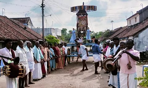 அகலூர் ஆதீஸ்வரசுவாமி கோவிலில் தேர்திருவிழா