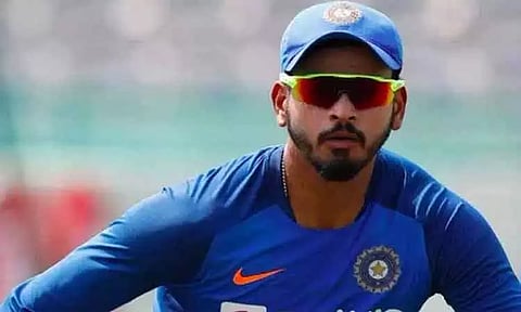 முதுகுவலியால் அவதி; ஐ.பி.எல். கிரிக்கெட்டை ஸ்ரேயாஸ் தவறவிட வாய்ப்பு