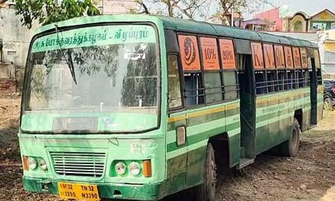 விபத்தில் தொழிலாளி பலி: நஷ்டஈடு வழங்காததால் அரசு பஸ் ஜப்தி கடலூர் கோர்ட்டு நடவடிக்கை