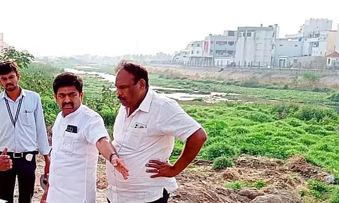 நொய்யல் ஆற்றின் கரையோரம் மேம்பாட்டு பணி