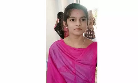 காதல் திருமணம் செய்த பெண் தூக்குப்போட்டு தற்கொலை