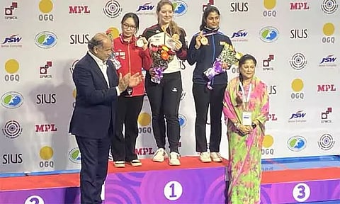 Image Courtesy : @realmanubhaker twitter