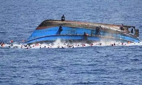 துனிசியாவில் படகுகள் அடுத்தடுத்து கவிழ்ந்து விபத்தில் 7 அகதிகள் சாவு; 67 பேர் மாயம்
