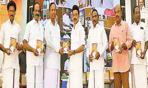 தமிழ்நாடு பாடநூல் மற்றும் கல்வியியல் பணிகள் கழகத்தில் புத்தக புரட்சி நடப்பதற்கு லியோனியின் பணிகளே காரணம் - முதல்-அமைச்சர் மு.க.ஸ்டாலின்