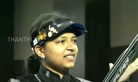 உலகக் கோப்பை துப்பாக்கி சுடுதல் போட்டி: இந்திய வீராங்கனை சிப்ட் கவுர் சம்ரா வெண்கலம் வென்றார்