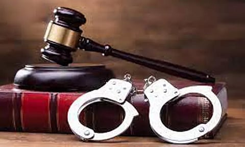 வாலிபரை கொலை செய்தவர் நீதிமன்றத்தில் சரண்