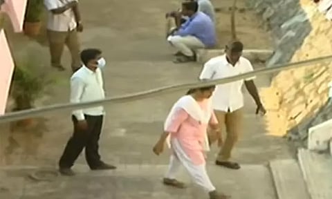 வேலூர் அரசினர் பாதுகாப்பு இல்லத்தில் சிறார்கள் ரகளை விவகாரம் - 12 பேர் மீது பாய்ந்த வழக்குப்பதிவு