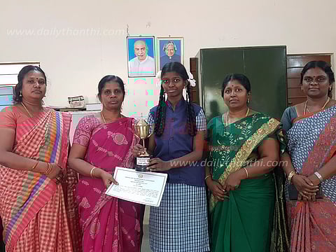 மதுவிலக்கு குறித்த விழிப்புணர்வு போட்டி