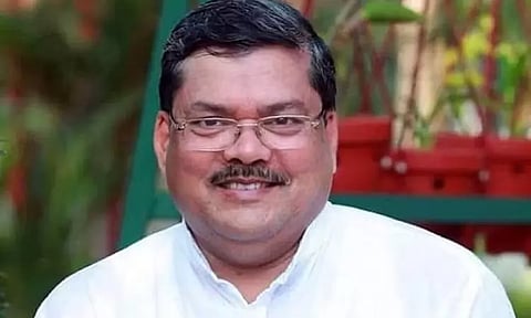 சுதந்திரமாக பேச போராட வேண்டியுள்ளது - முகுல் வாஸ்னிக்