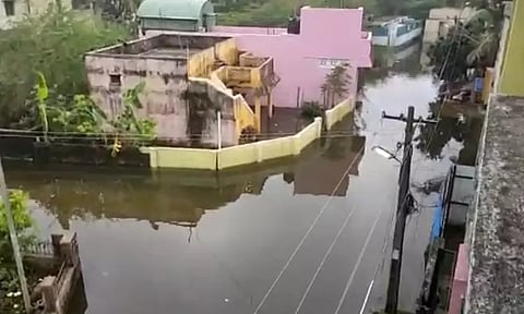 மாங்காட்டில் 700 மீட்டர் கால்வாயை சீரமைத்தால் மழைக்காலத்தில் தண்ணீர் தேங்காது - அதிகாரிகள் தகவல்