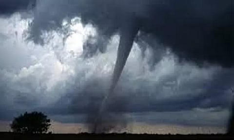 அமெரிக்காவை பந்தாடிய பயங்கர புயல்; பலி எண்ணிக்கை 21 ஆக உயர்வு