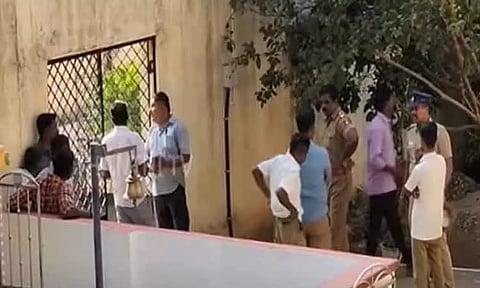 பாதுகாப்பு இல்லத்தில் இருந்து சிறார்கள் தப்பியோடிய விவகாரம் - மணலியில் 2 பேர் கைது