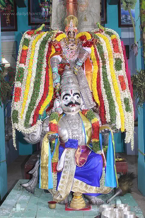 வெள்ளி கருட வாகனத்தில் சந்தானராமர்