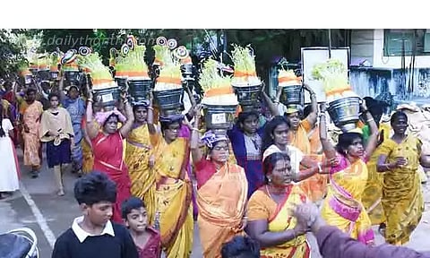 முளைப்பாரி ஊர்வலம்