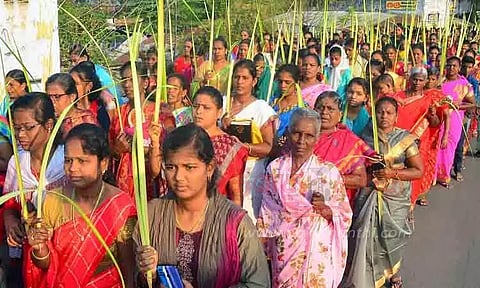 தேவாலயங்களில் குருத்தோலை ஞாயிறை முன்னிட்டு சிறப்பு திருப்பலி