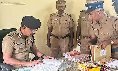 ஐ.சி.எப். போலீஸ் நிலையத்தில் டி.ஜி.பி. சைலேந்திரபாபு திடீர் ஆய்வு