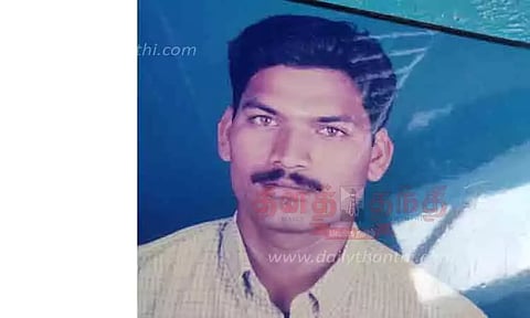 வேன் மோதி ராணுவ வீரர் பலி - இருசக்கர வாகனத்தில் சென்றபோது பரிதாபம்