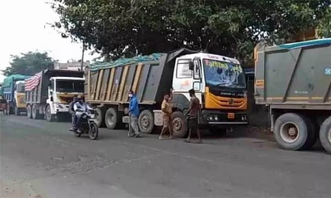 "இதை தடுக்காவிட்டால் பட்டினிப் போராட்டம் நடக்கும்" - முதல்-அமைச்சருக்கு பள்ளிக்குழந்தைகள் கடிதம்