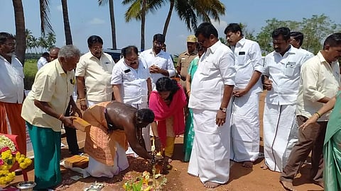 திருமண மண்டபம், தங்கும் விடுதி கட்ட பூமி பூஜை