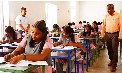 15,740 மாணவ-மாணவிகள் எஸ்.எஸ்.எல்.சி. தேர்வு எழுதினர்