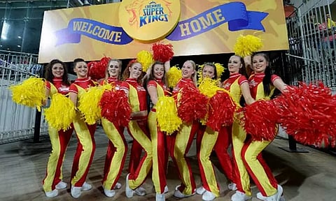 ஐபிஎல் போட்டிகள் : கவர்ச்சியான சியர்லீடர்களின் சம்பளம் என்ன...? தேர்வு செயல்முறை, தகுதிகள் என்ன...?