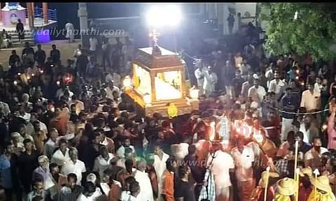 உவரியில் கல்லறை திருவிழா