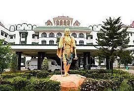 கோவில் ஊழியர்களுக்கும் சட்டப்படி சம்பளம் வழங்க வேண்டும்-மதுரை ஐகோர்ட்டு உத்தரவு