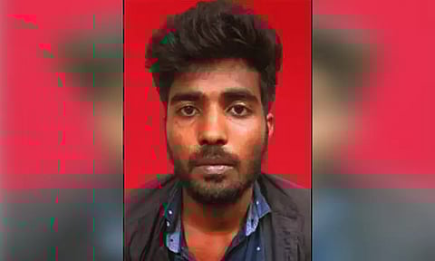 3 கிலோ மீட்டர் தூரம் விரட்டிச்சென்று செல்போன் பறிப்பு கொள்ளையனை மடக்கிப்பிடித்த போலீசார்