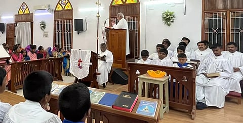 தேவாலயங்களில் சிறப்பு பிரார்த்தனை