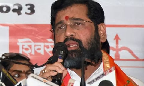 ராவணன் ஆட்சி செய்பவர்கள் அயோத்தி செல்கின்றனர்- ஏக்நாத் ஷிண்டே பயணம் குறித்து ஆதித்ய தாக்கரே விமாசனம்