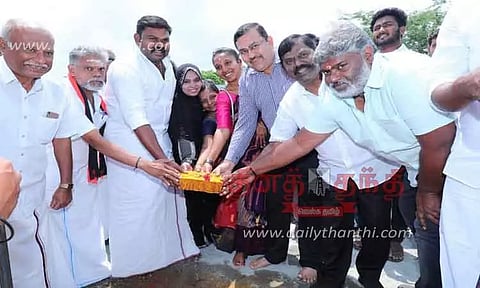 பட்டா ஊருணியை மேம்படுத்தும் பணி