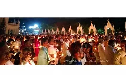 ஈஸ்டர் பண்டிகையையொட்டி தேவாலயங்களில் சிறப்பு பிரார்த்தனை