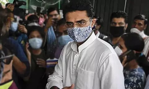 சச்சின் பைலட் மீது நடவடிக்கை எடுக்கப்படுமா? மல்லிகார்ஜுன கார்கேயுடன் மாநில பொறுப்பாளர் சந்திப்பு