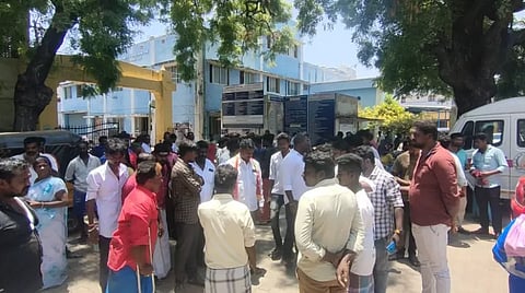 விருத்தாசலம் அரசு மருத்துவமனையை உறவினர்கள் முற்றுகை