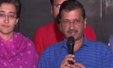 'என்னிடம் சி.பி.ஐ. அதிகாரிகள் 56 கேள்விகள் கேட்டனர்' - கெஜ்ரிவால் தகவல்