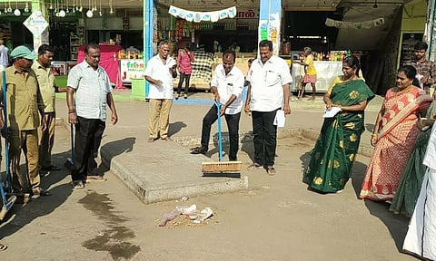 திருக்கோவிலூரில் துப்புரவு பணி