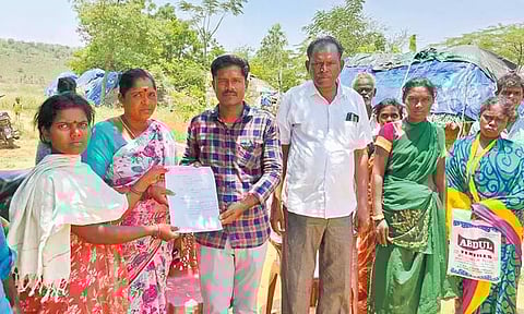 பள்ளிப்பட்டு அருகே குறை கேட்பு முகாம்