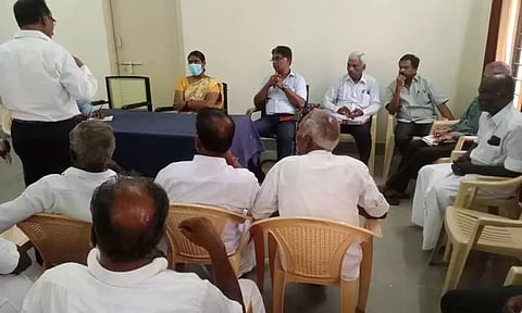 என்.எல்.சி.க்கு நிலம் கையகப்படுத்துவது தொடாபான கருத்துகேட்பு கூட்டம்:கோவில்களை அகற்ற பொதுமக்கள் எதிர்ப்பு தொவித்ததால் பரபரப்பு