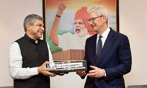 ஆப்பிள் நிறுவன சி.இ.ஓ. டிம் குக் மத்திய மந்திரி அஸ்வினி வைஷ்ணவ் உடன் சந்திப்பு