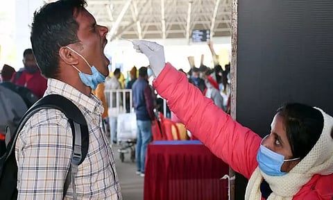 இந்தியாவில் தொடர்ந்து அதிகரிக்கும் கொரோனா தொற்று: ஒரே நாளில் 12,591 பேருக்கு பாதிப்பு