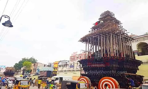 சித்திரை திருவிழாவிற்கு தயாராகும் தேர்