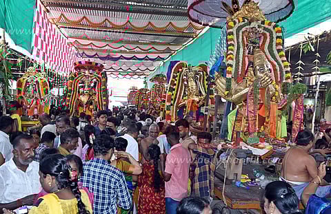 கும்பகோணத்தில், 12 பெருமாள் கருட சேவை